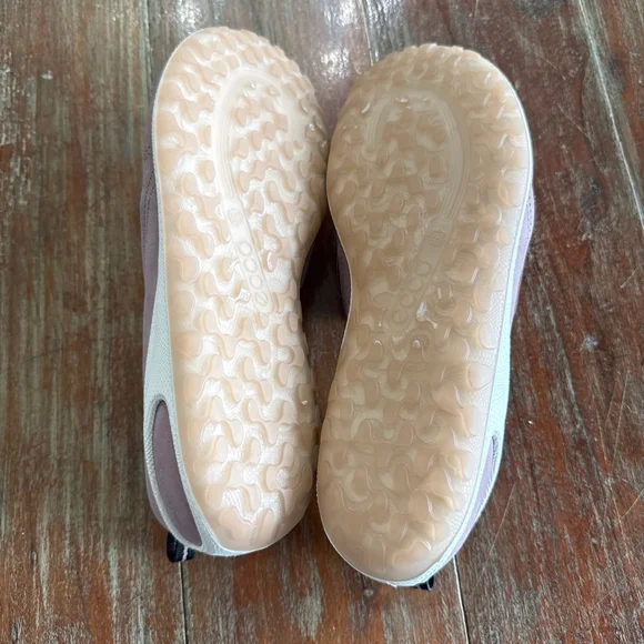 Ecco Biom Light Blush Nubuck Slip-On Flats Comfort Shoe Lightweight 38/7-7.5